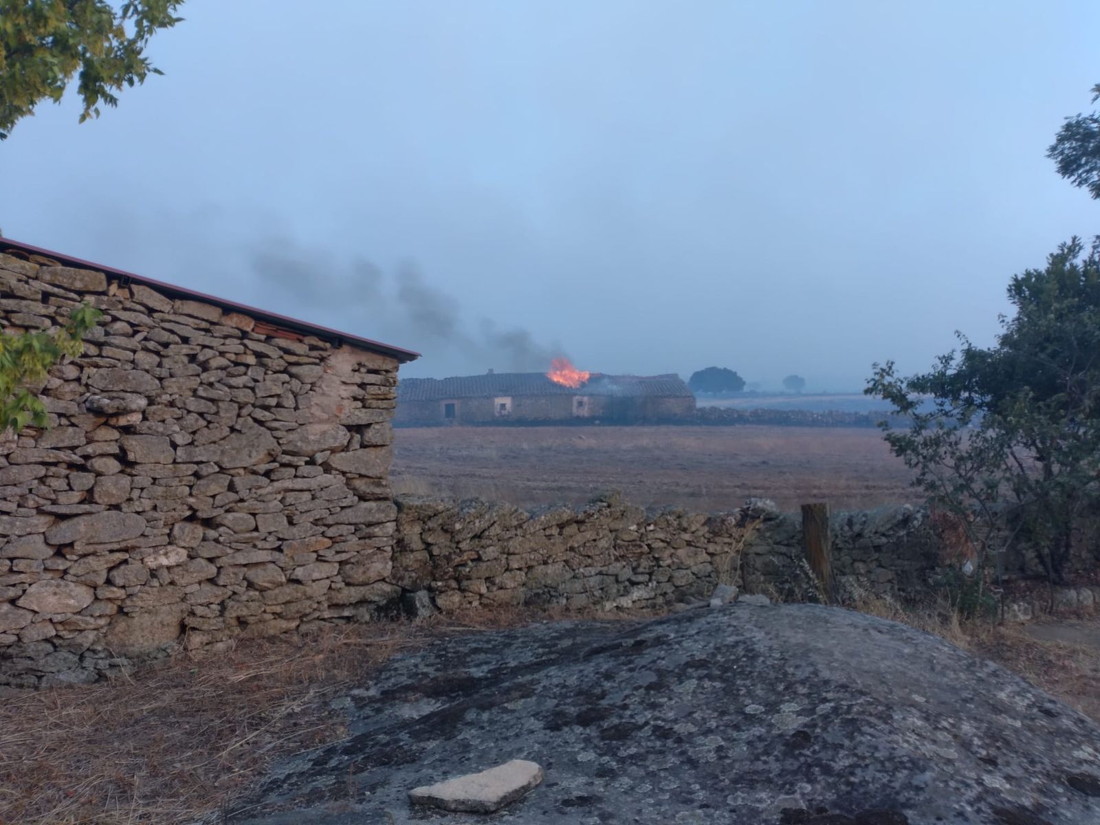 El Groo quemado tras el incendio de Cipérez (3).jpeg
