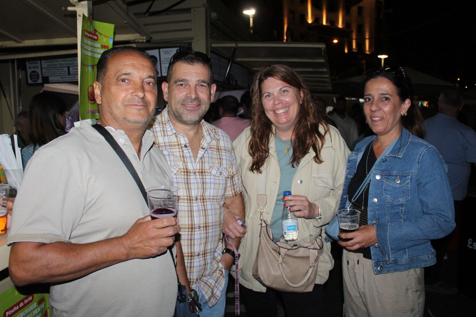 Ambiente en la Feria de Día en la tarde de este lunes