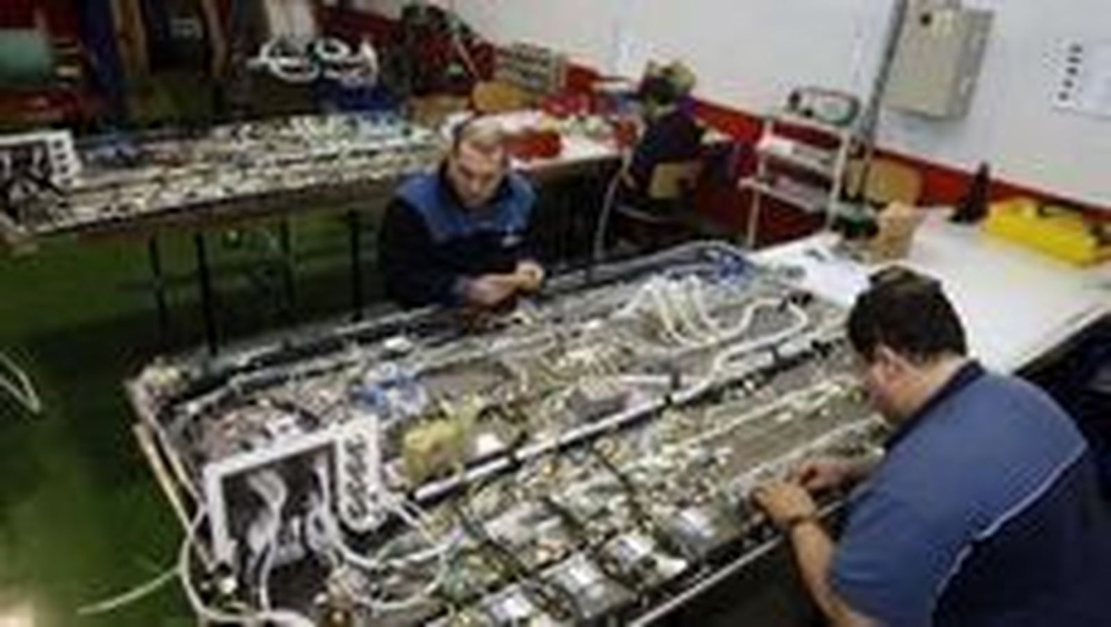 Los trabajadores realizan menos horas al mes que al comienzo de la crisis en 2008