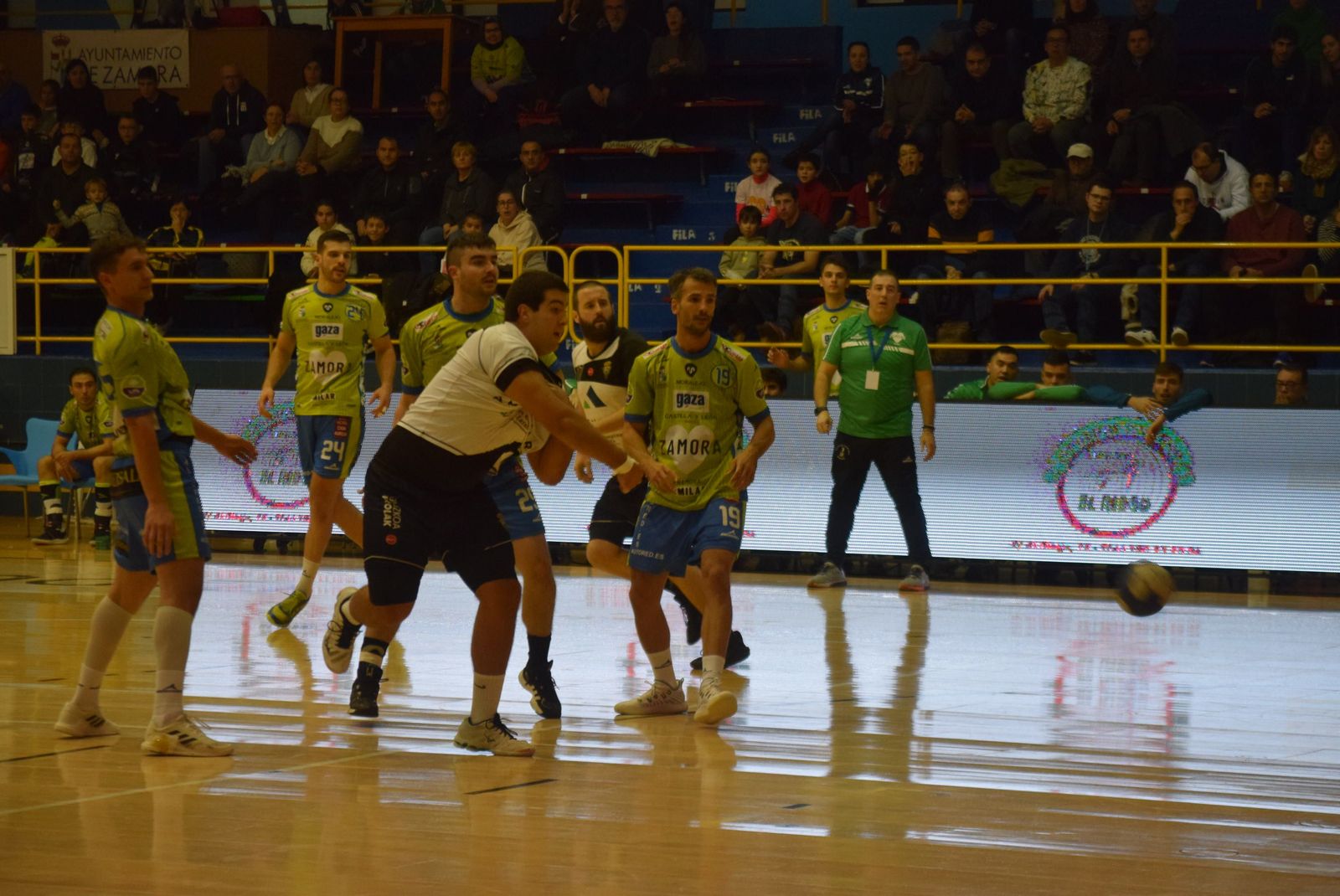 balonmano-zamora-zarautz-31