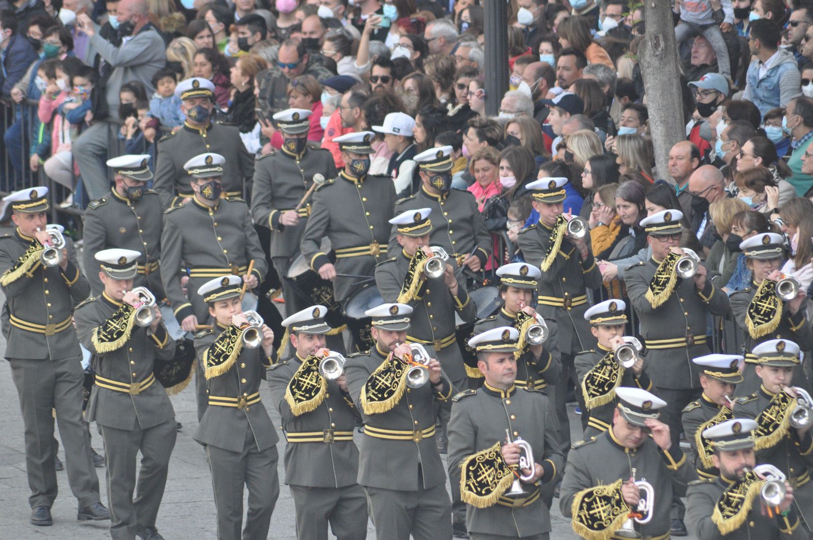 cofradia-de-la-resurreccion-2022-foto-veronica-muriel-3