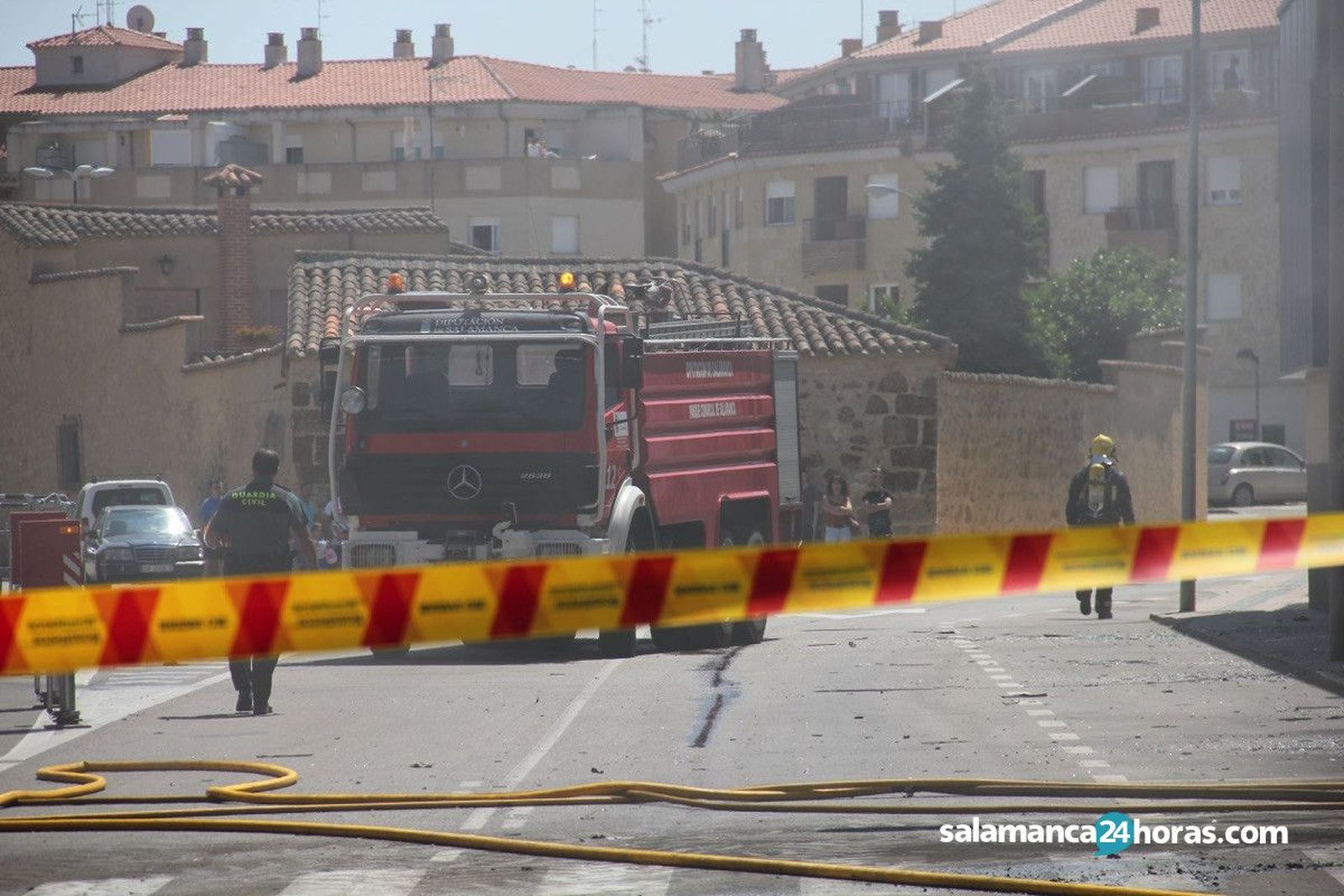 Incendio villares bomberos tono 28
