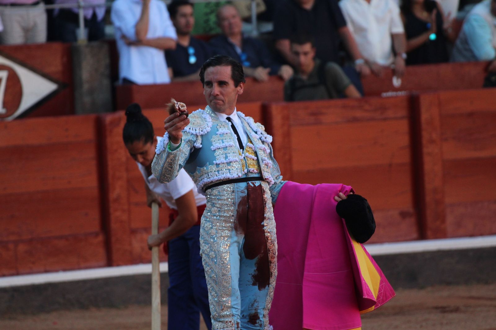 Emilio de Justo, Juan Ortega y Roca Rey inauguran el cartel de figuras en la feria de Salamanca: la corrida de Garcigrande en imágenes