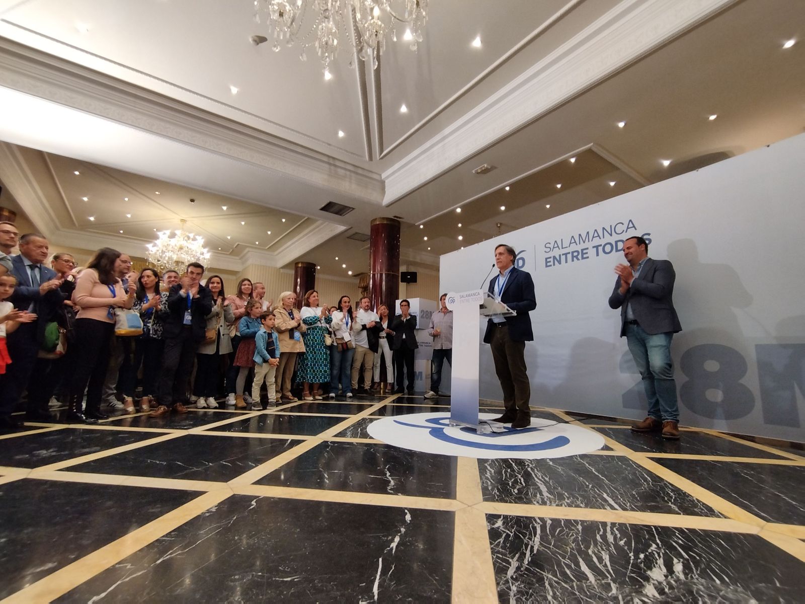 Carlos García Carbayo gana las elecciones