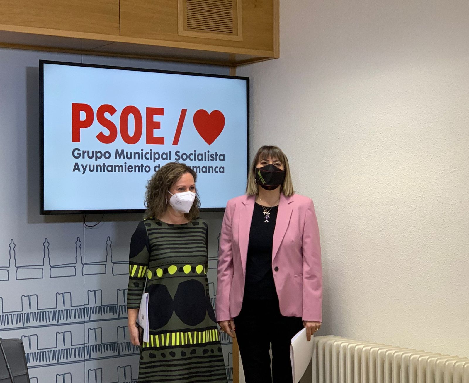 Las concejalas del Grupo Municipal Socialista en el Ayuntamiento de Salamanca, Marian Recio y María García.