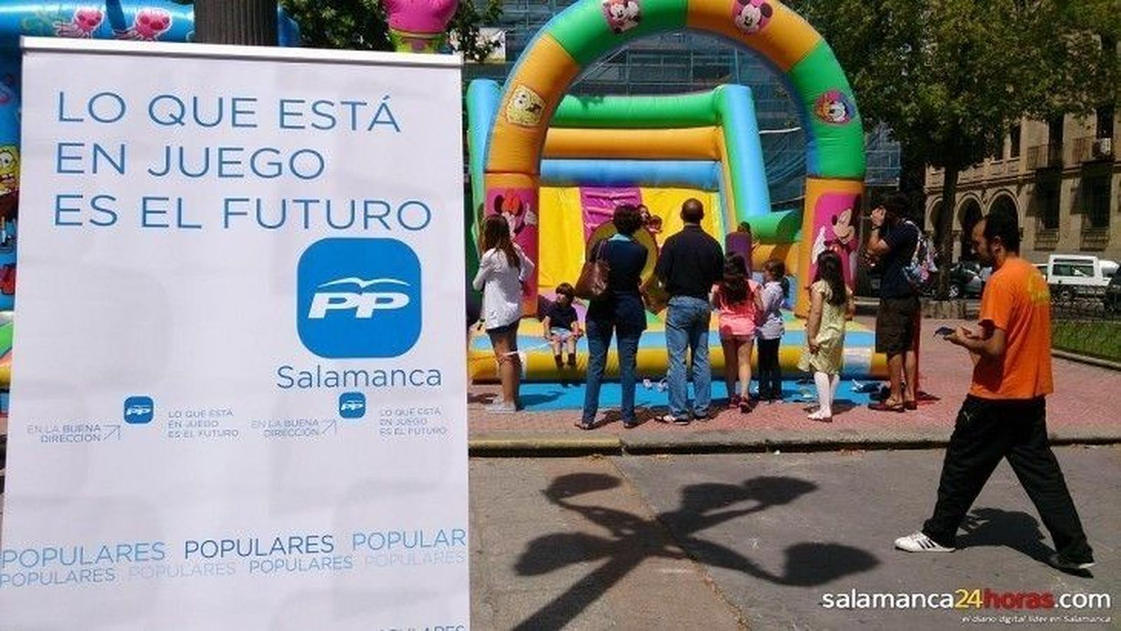 Fiesta infantil del PP en la plaza de Los Bandos