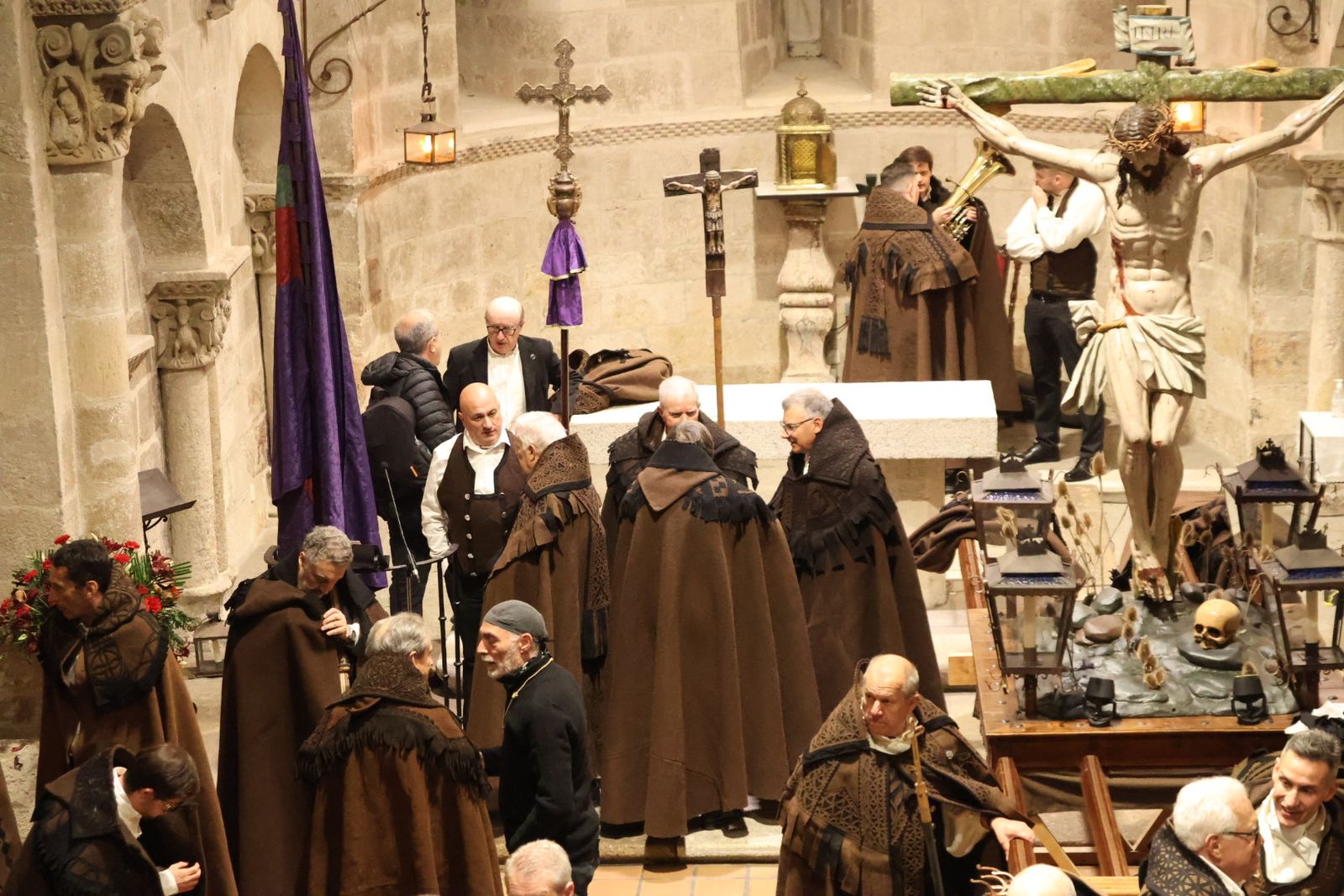 GALERÍA | Revive en imágenes la procesión de las Capas Pardas