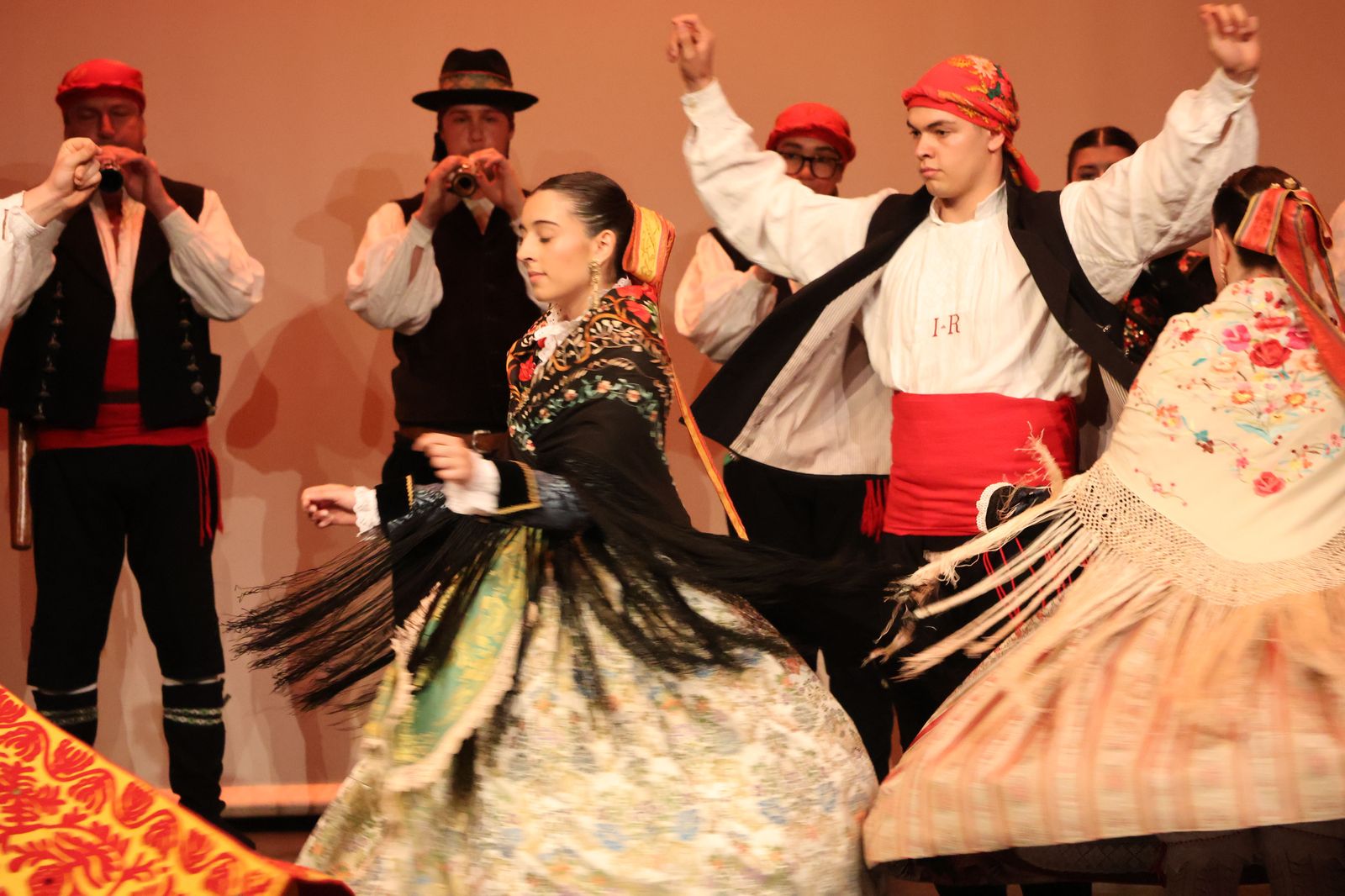 el-bolero-en-el-teatro-principal-22