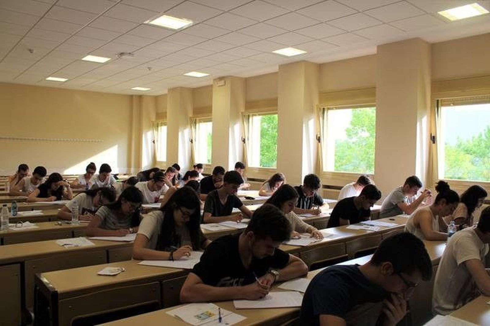 Los alumnos de bachillerato enfrentan la primera Selectividad de la LOMCE