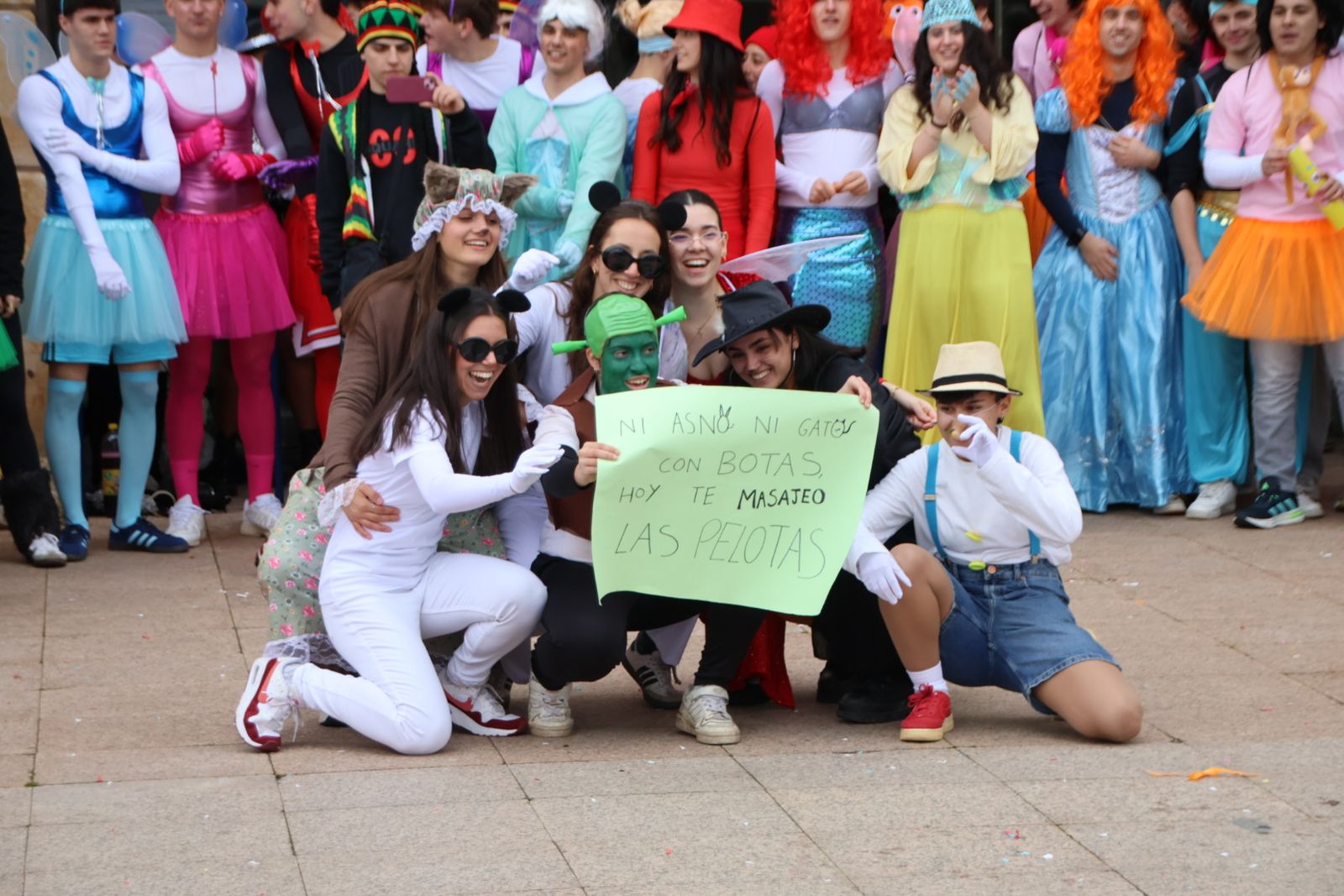 Charanga fiestas Enfermería y Fisioterapia USAL