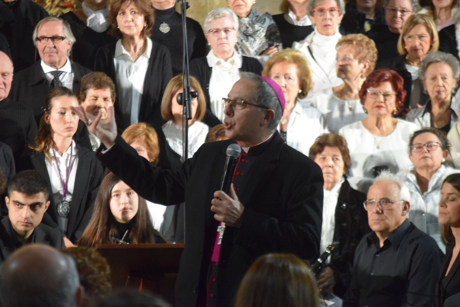 himno-a-la-virgen-de-la-soledad-43