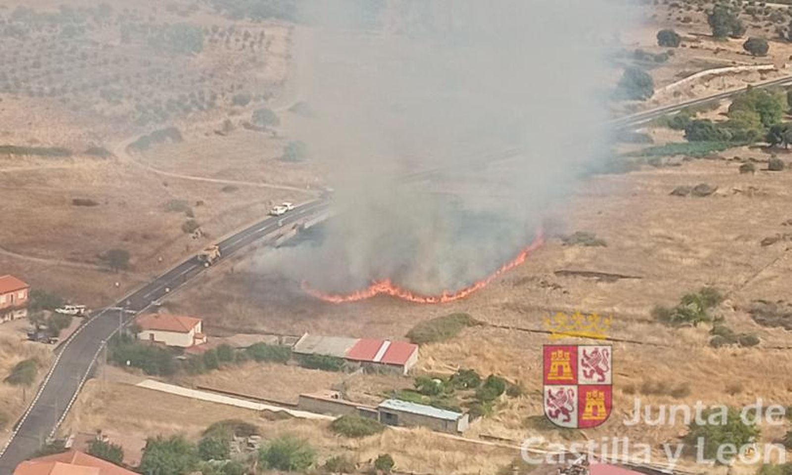 Incendio forestal en Serradilla del Llano