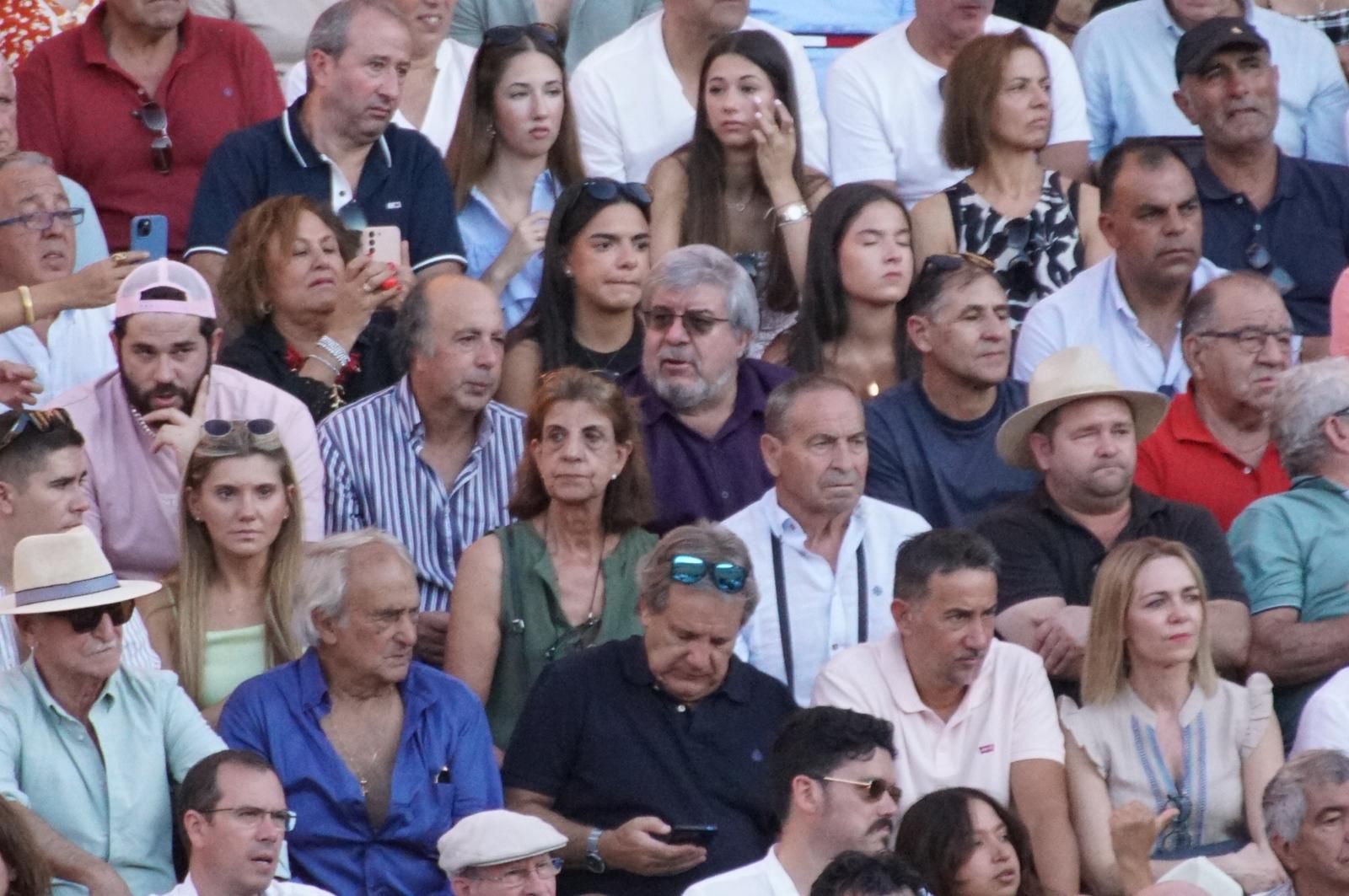 Así ha vivido la afición de La Glorieta el primer cartel de figuras de la feria: imágenes del ambiente en los tendidos y en el patio de cuadrillas