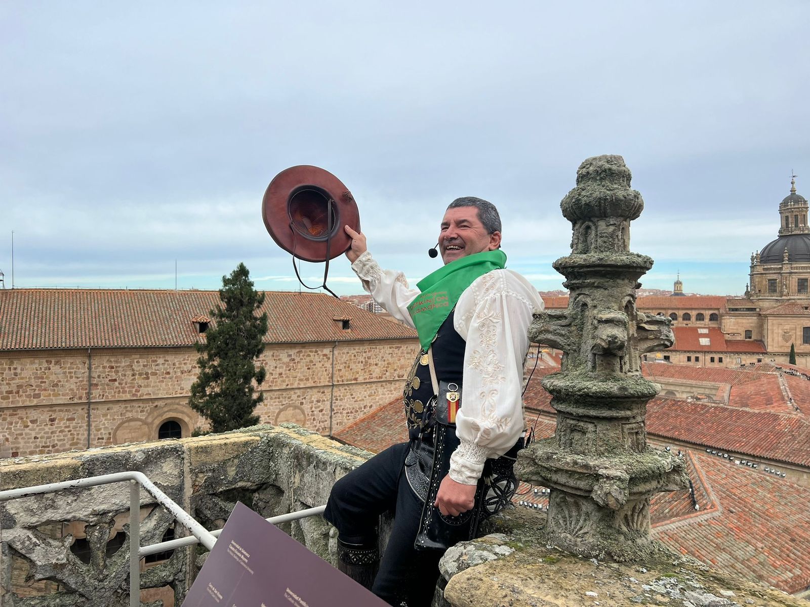 whatsapp-image-2023-10-31-at-13-41-58