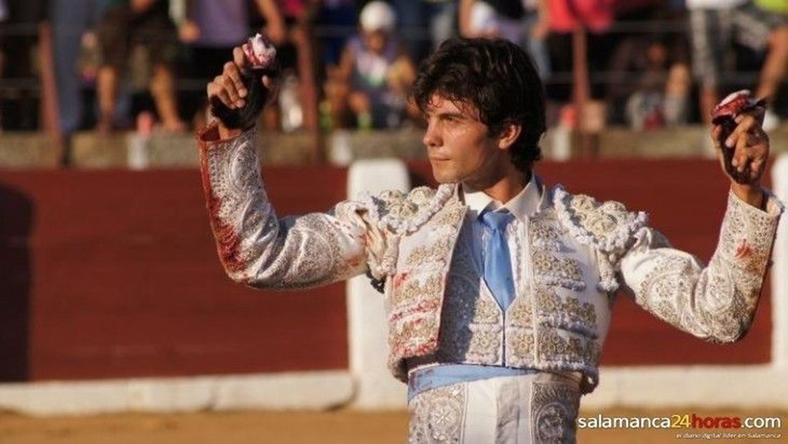 Juan del Álamo triunfa en Perú