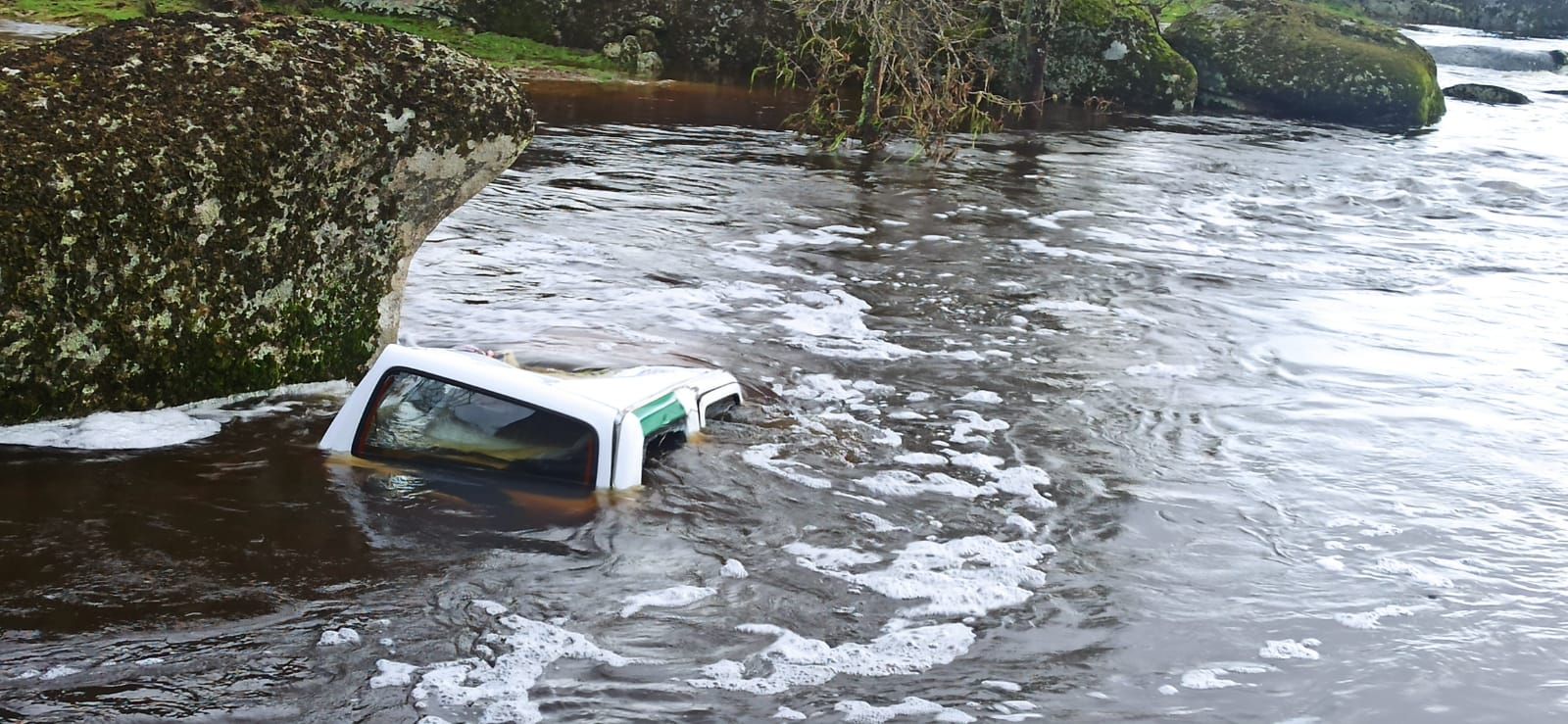 Coche agente medioambiental. Foto ICAL