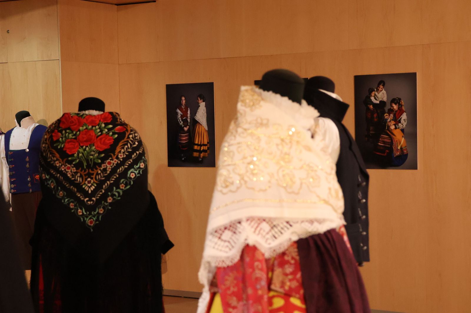 Los recuerdos de 70 años del grupo Doña Urraca en imágenes