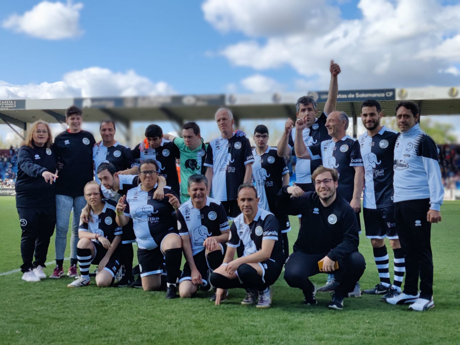 Equipo de Unionistas de fútbol inclusivo | FOTO UNIONISTAS CF