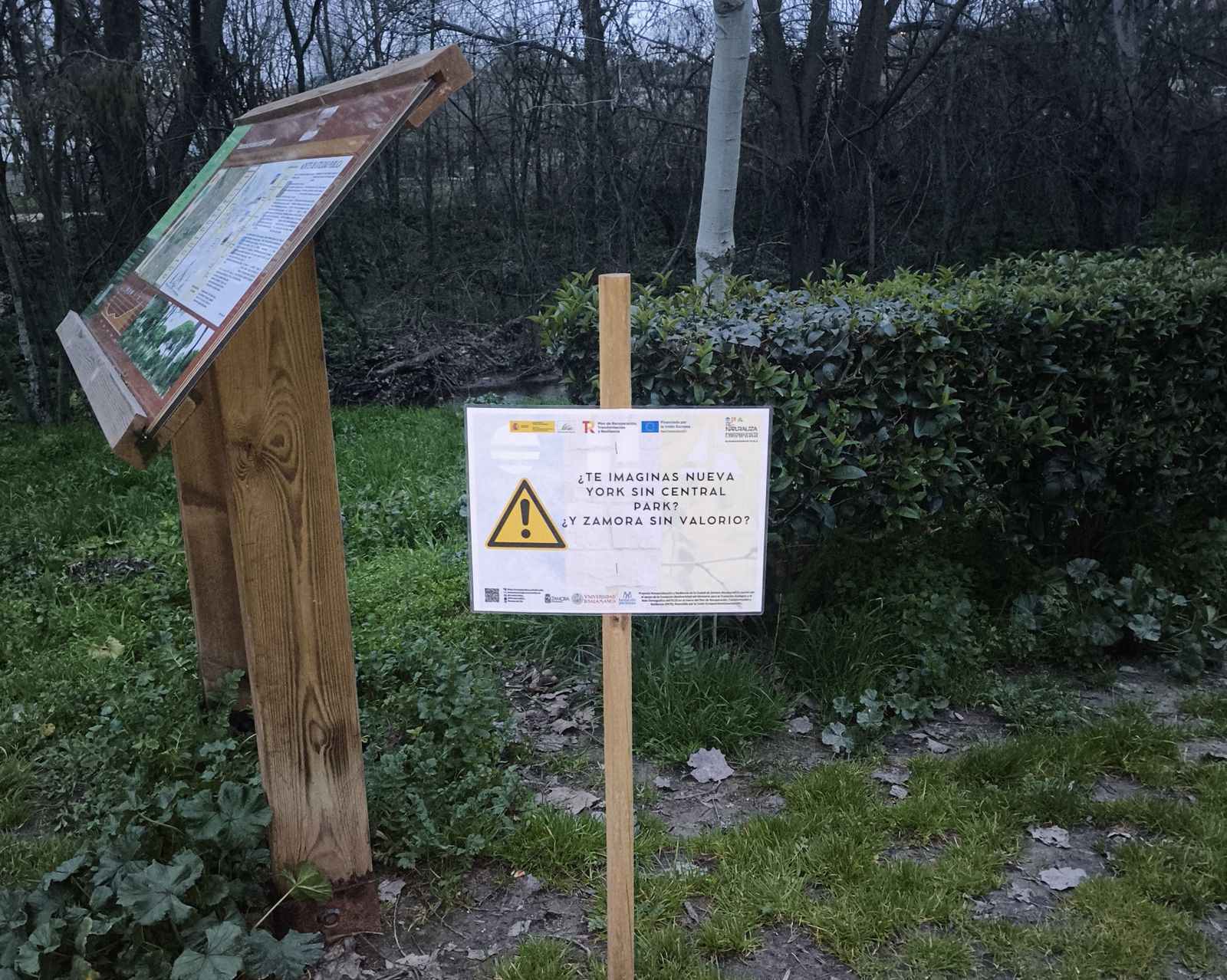 Uno de los carteles que han aparecido en Zamora