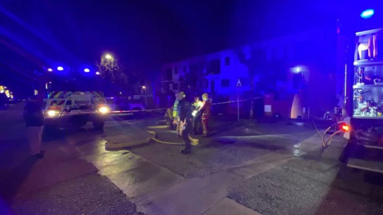 Un hombre trasladado al hospital de Salamanca por inhalación de humo tras el incendio de un garaje en Castellanos de Moriscos