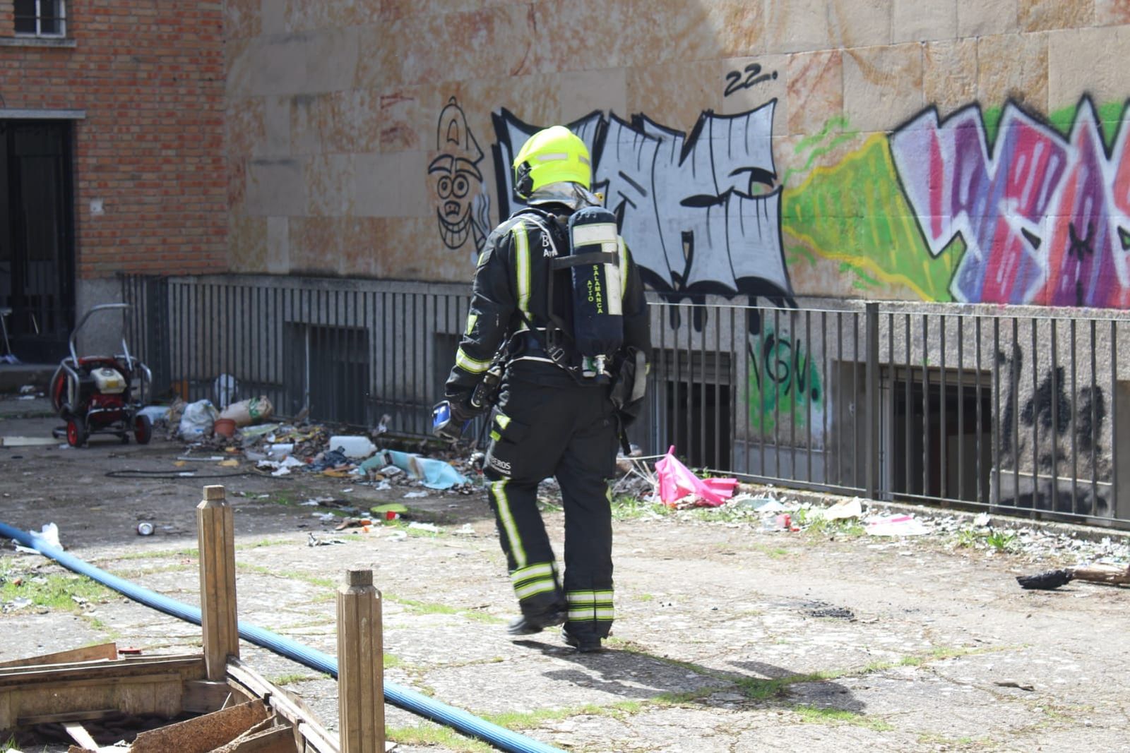 incendio-en-un-edificio-abandonado-de-ciudad-jardin-4