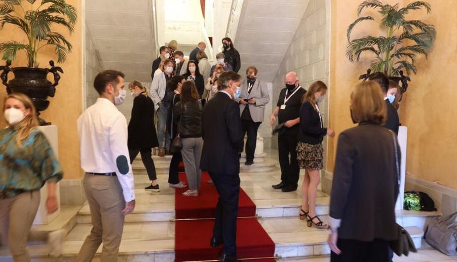 García Carbayo recibe a los miembros del jurado de EUCYS 