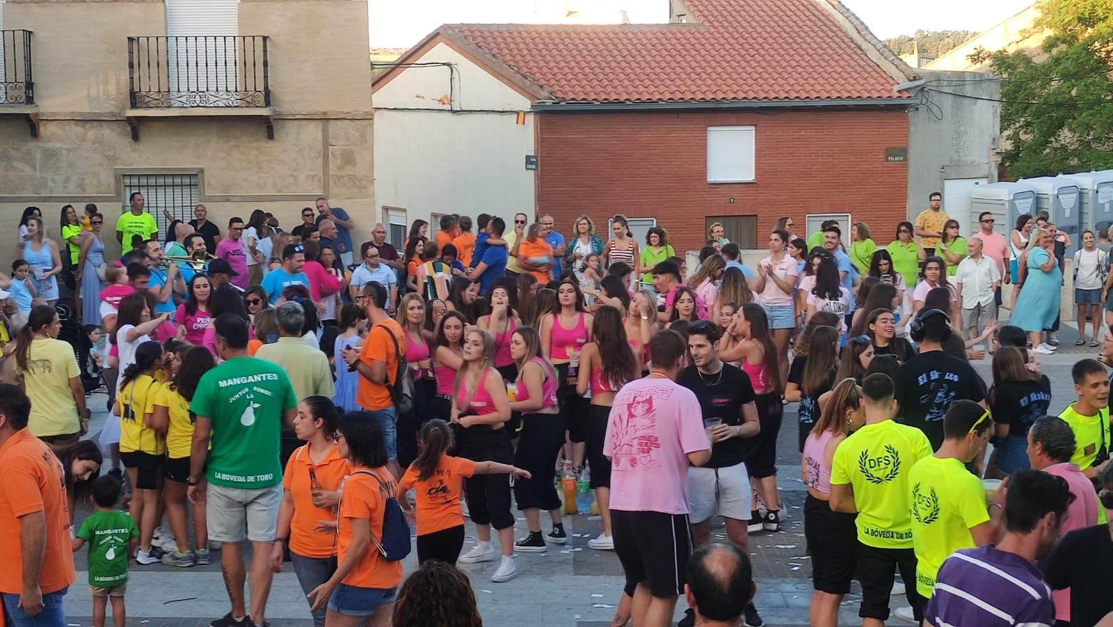 comienzan-las-fiestas-en-la-boveda-de-toro-3