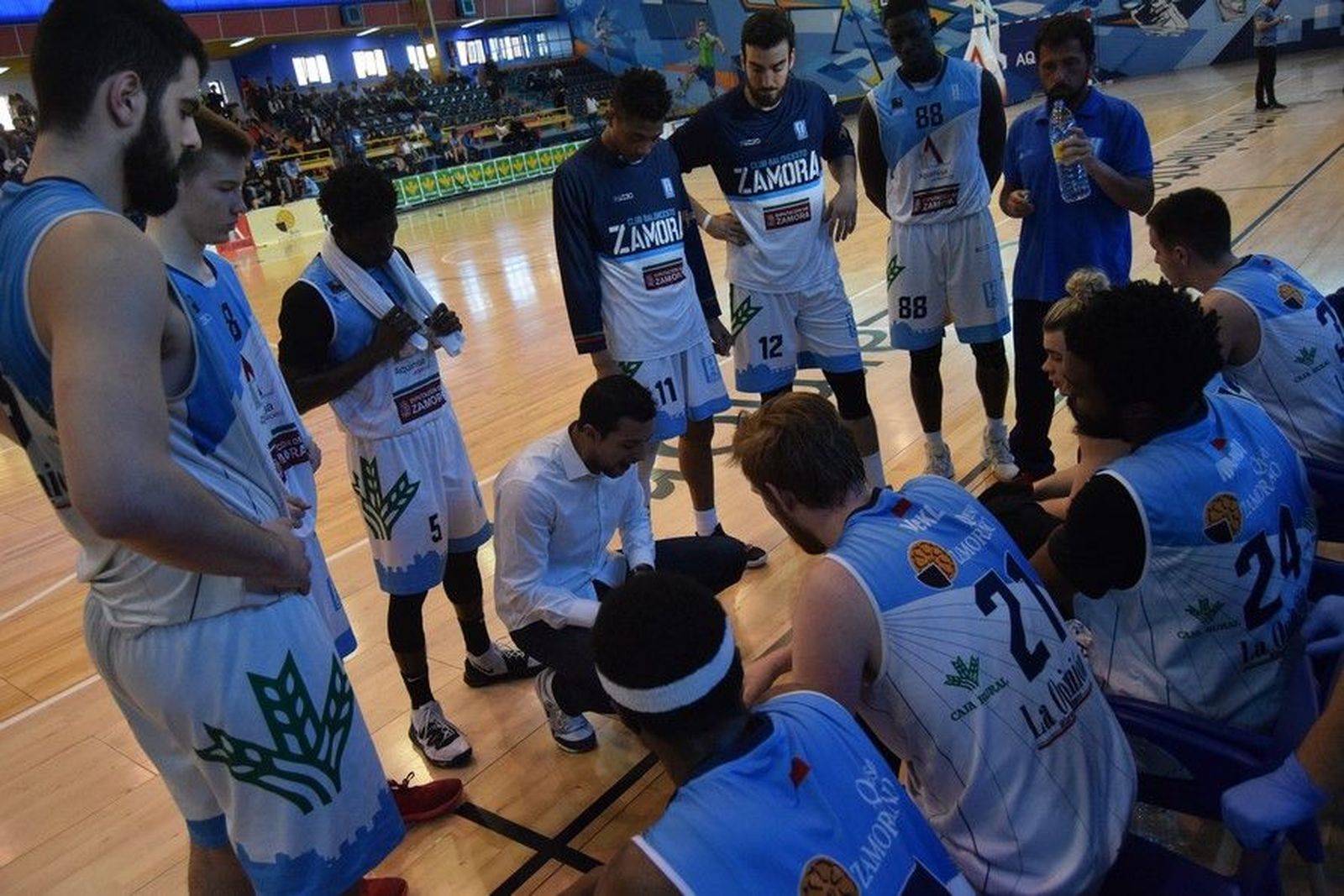 CB Zamora Villarrobledo 18 19 juego (6)