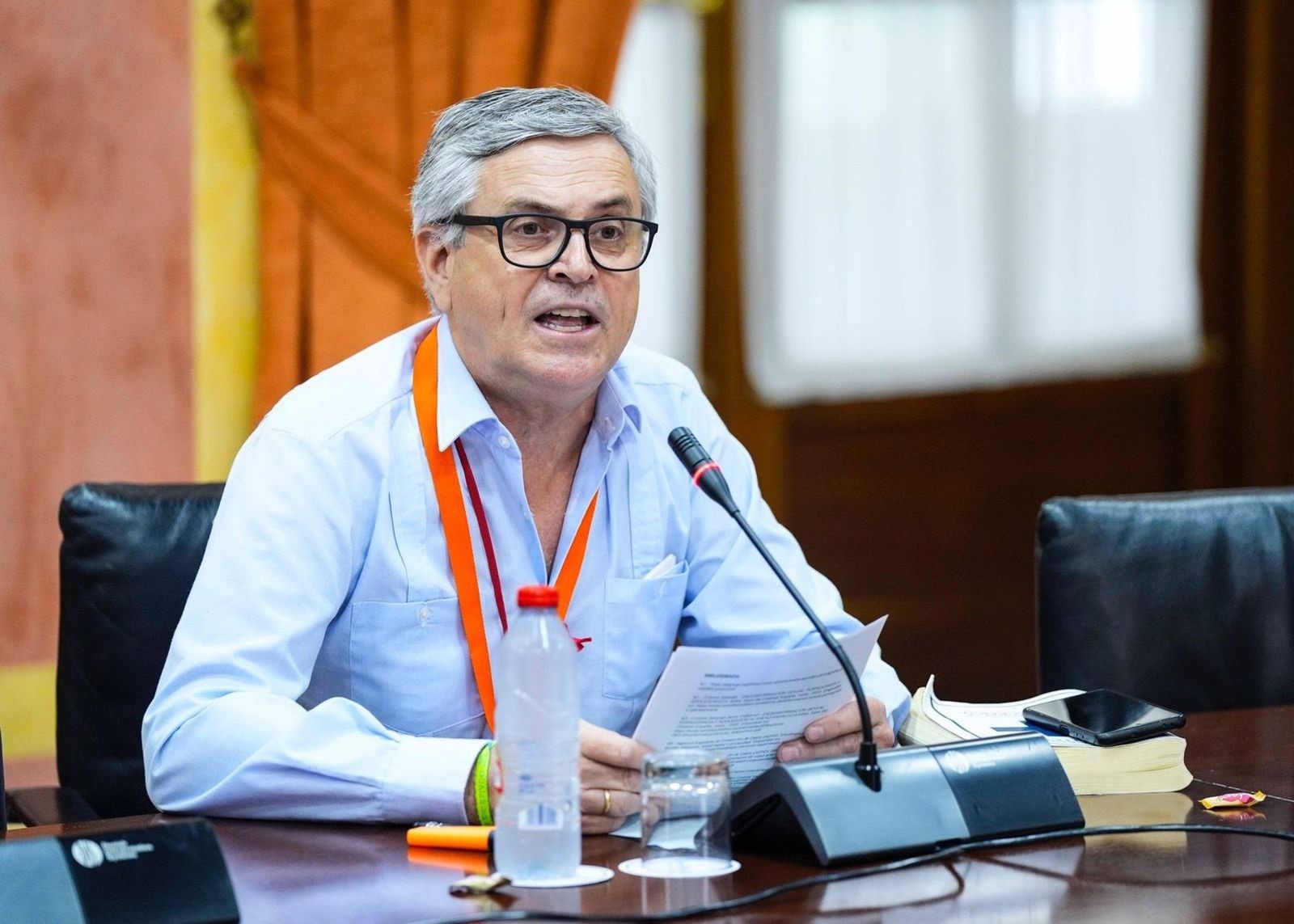El presidente de la Sociedad Española de Pediatría Extrahospitalaria (Sepeap), Cristóbal Coronel Rodríguez, en su intervención en el grupo de trabajo para garantizar la protección de menores ante el acceso a la porno El presidente de la Sociedad Española de Pediatría Extrahospitalaria (Sepeap), Cristóbal Coronel Rodríguez, en su intervención en el grupo de trabajo para garantizar la protección de menores ante el acceso a la porno
