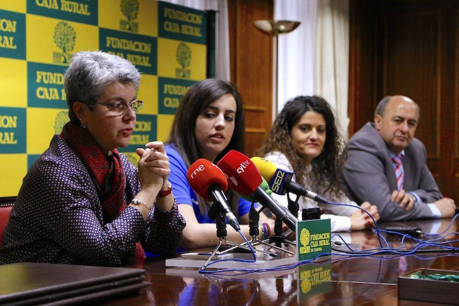 Zamora envía trece sanitarios al campo de refugiados saharuis de Smara