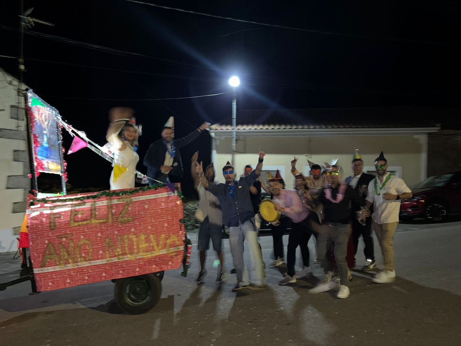 Desfile de peñas en Masueco 2025