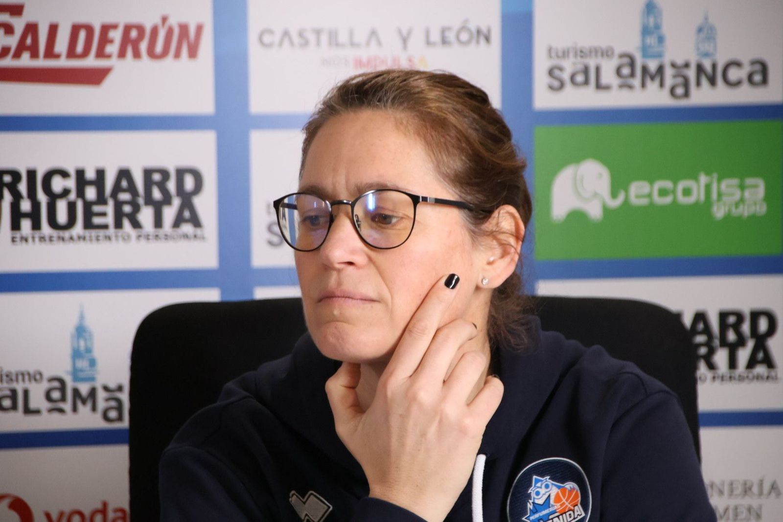 Presentación de Jespersen y Lekovic como jugadoras de Perfumerías Avenida Presentación de Jespersen y Lekovic como jugadoras de Perfumerías Avenida