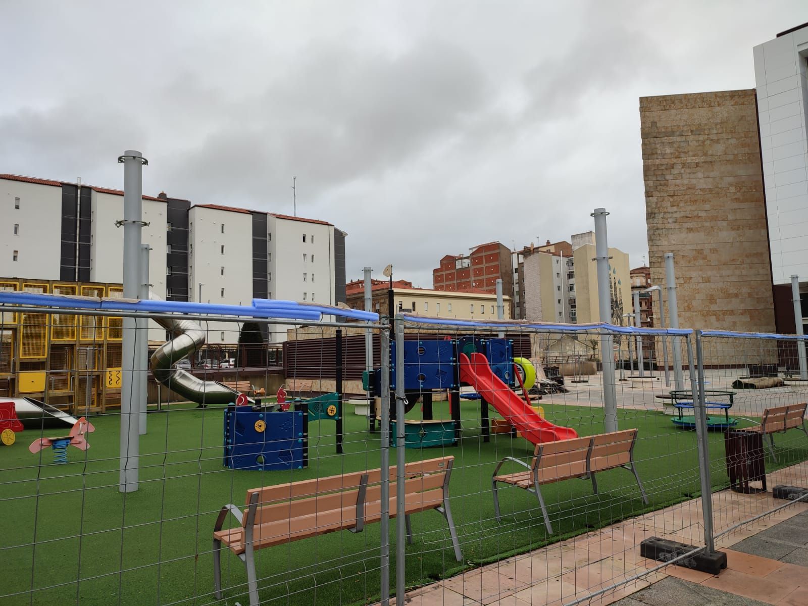 ampliacion-zona-de-juegos-infantiles-plaza-de-la-concordia-9