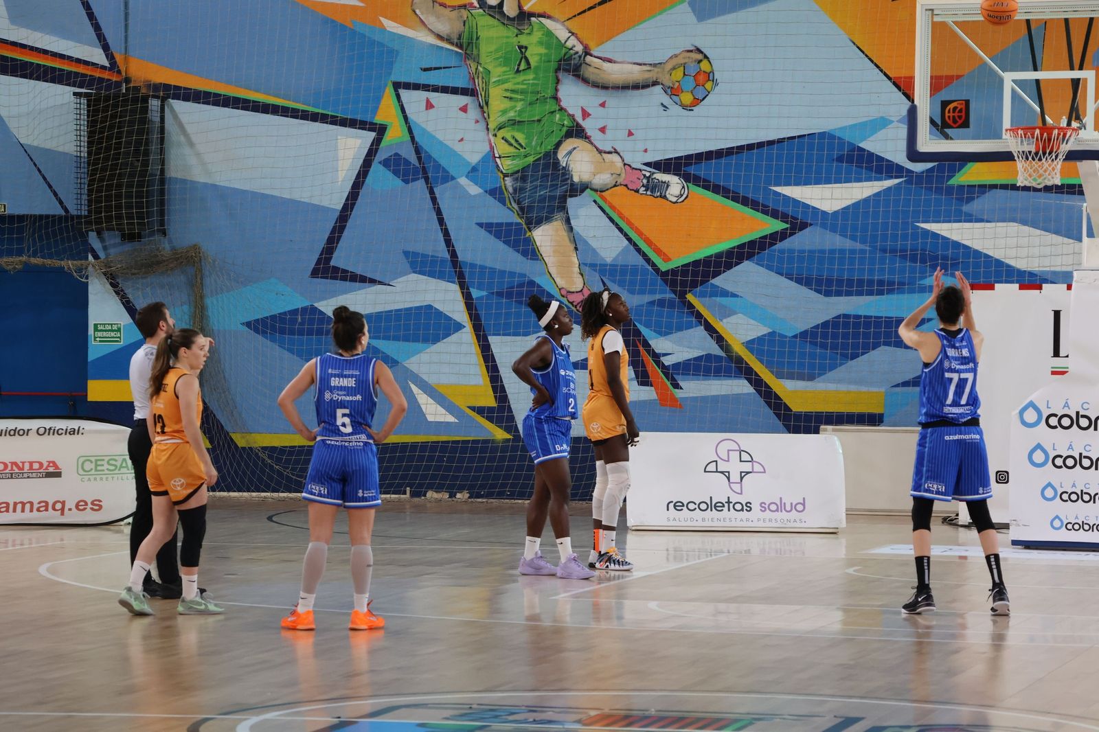 GALERÍA | El encuentro entre el CD Zamarat y el Azul Marino Mallorca, en imágenes