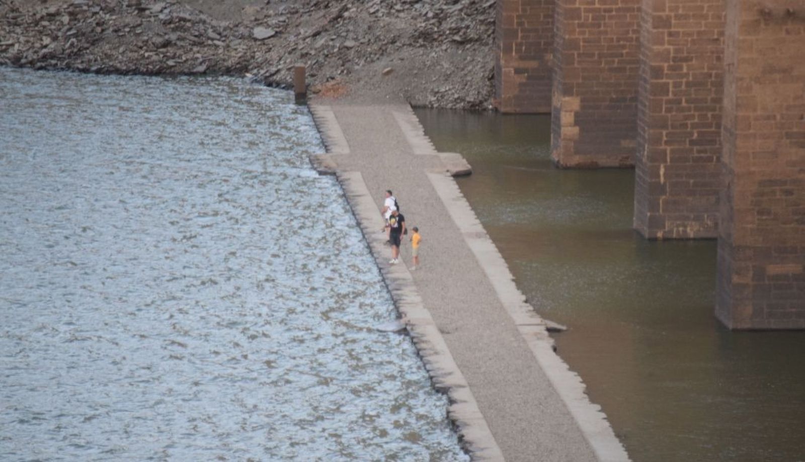 Puente chiquito de Manzanal del Barco