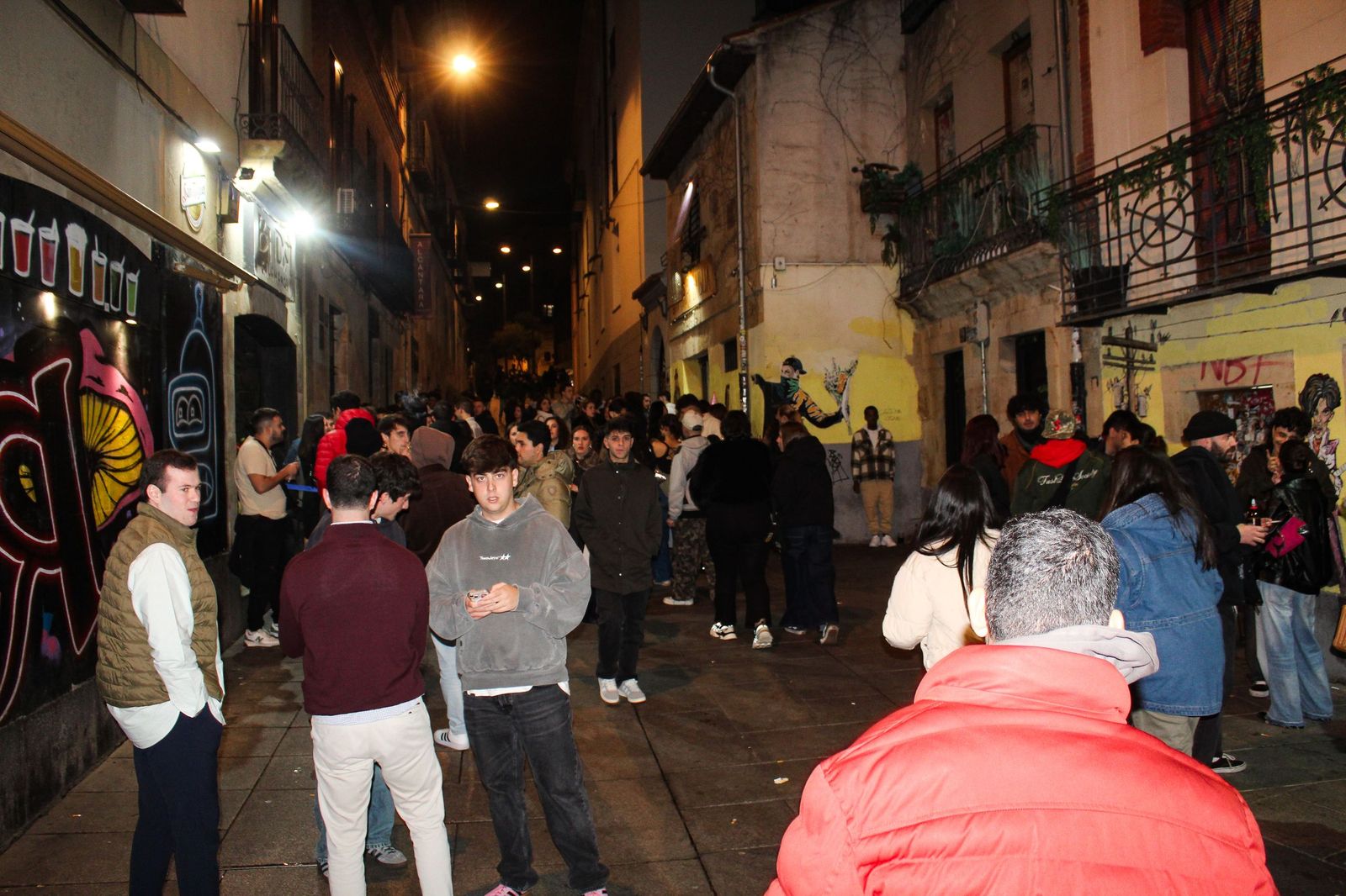 Salamanca de noche, sábado 6 de diciembre
