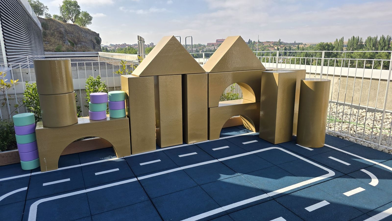 Presentación de la terraza “El Jardín de María”, Hospital Universitario de Salamanca