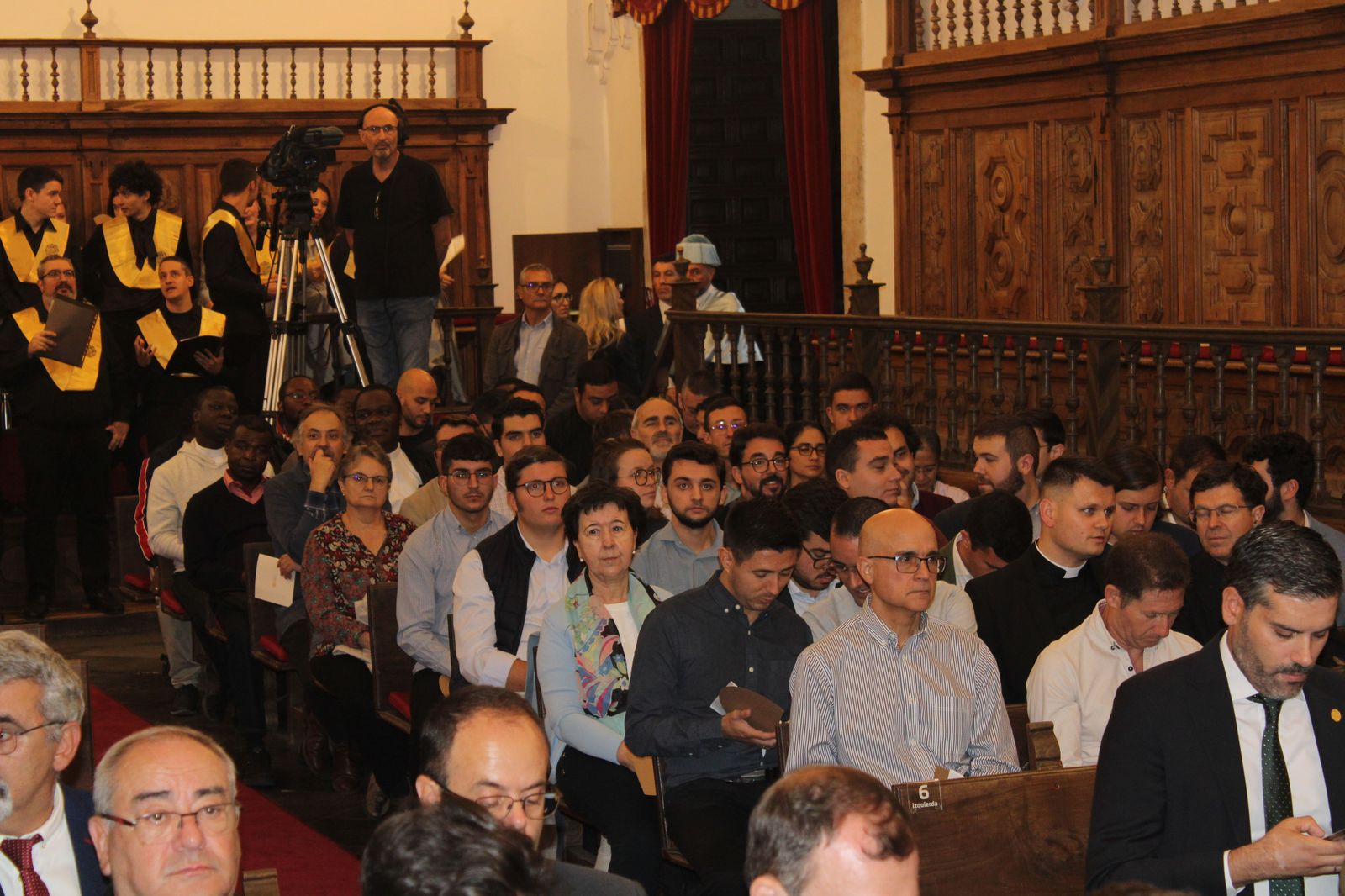 investidura-como-doctor-honoris-causa-de-la-universidad-pontific-25