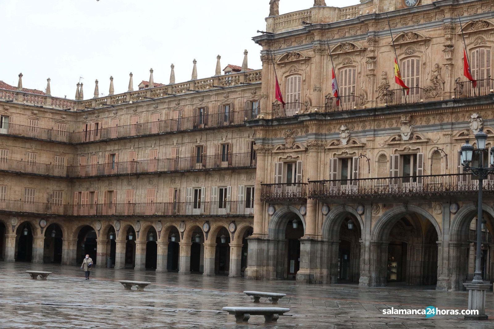 Plaza mayor coronavirus vacía (1)