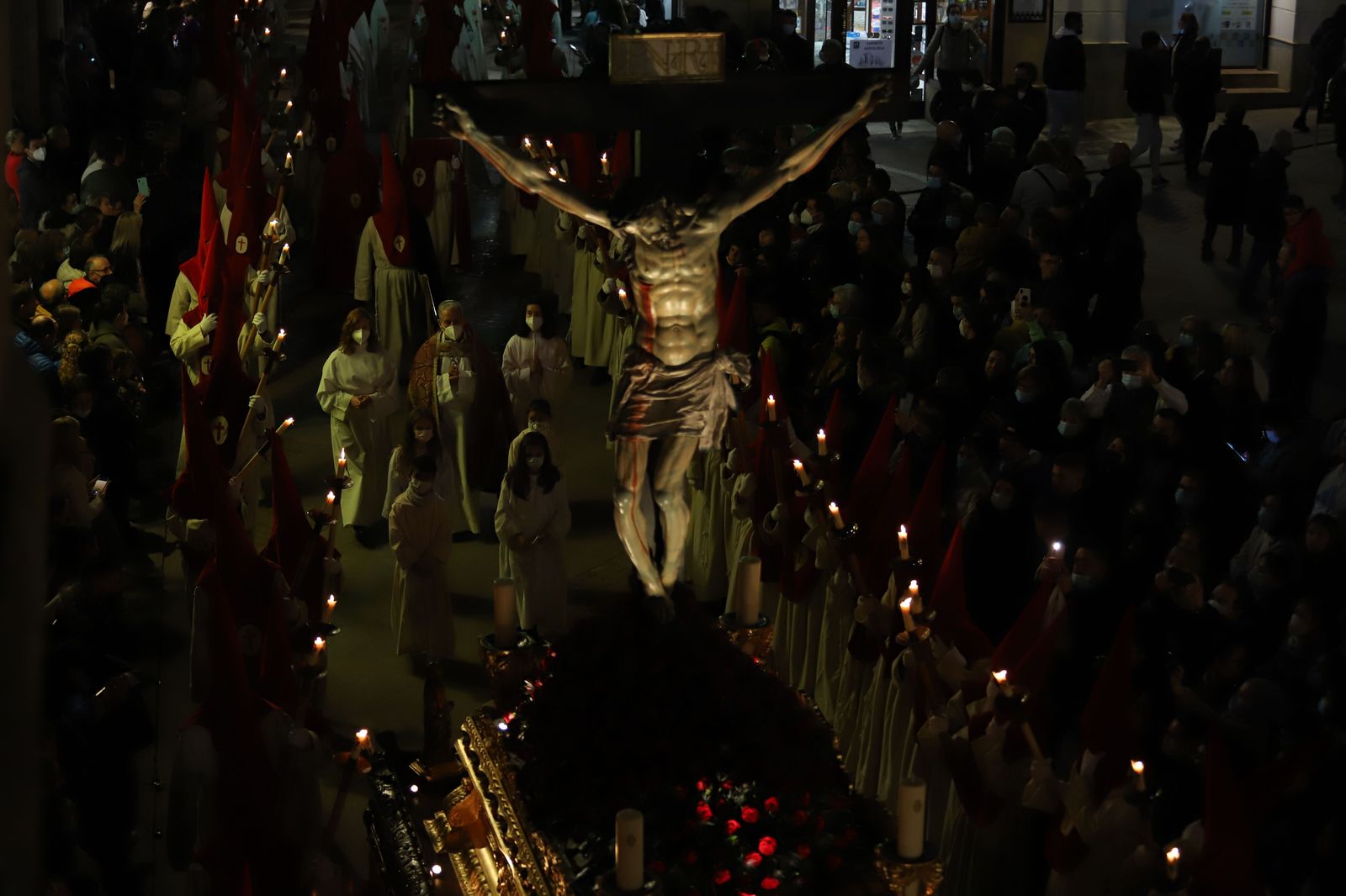 procesion-de-la-cofradia-del-silencio-foto-maria-lorenzo-6