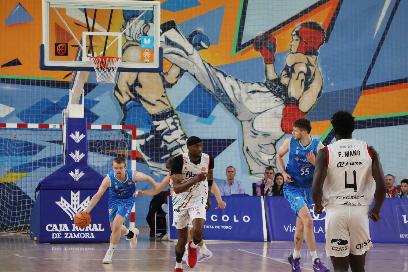 GALERÍA | El encuentro entre el CB Zamora y el Mallorca Basket, en imágenes