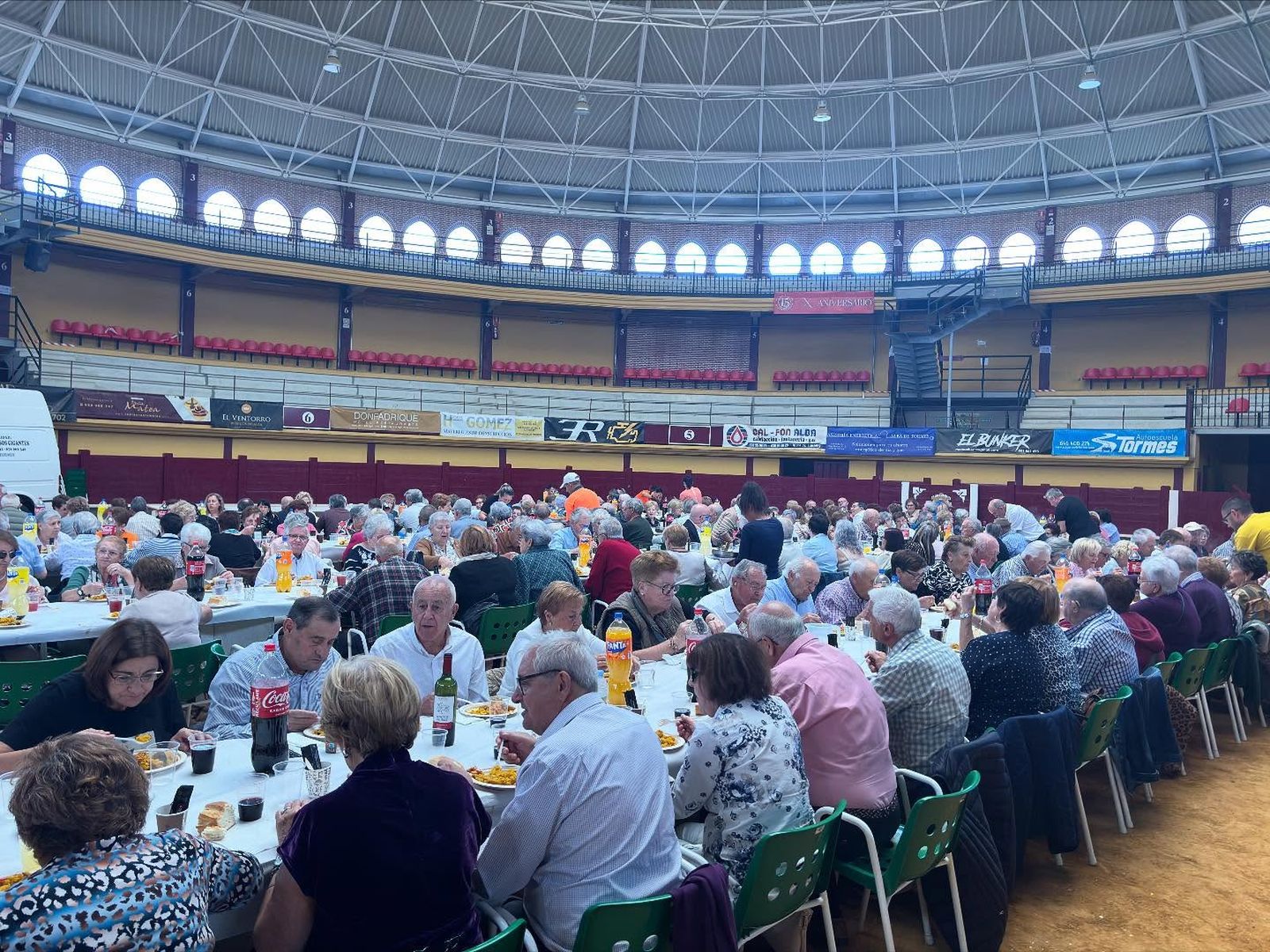 Comida del día del mayor en las fiestas de Alba de Tormes (5)