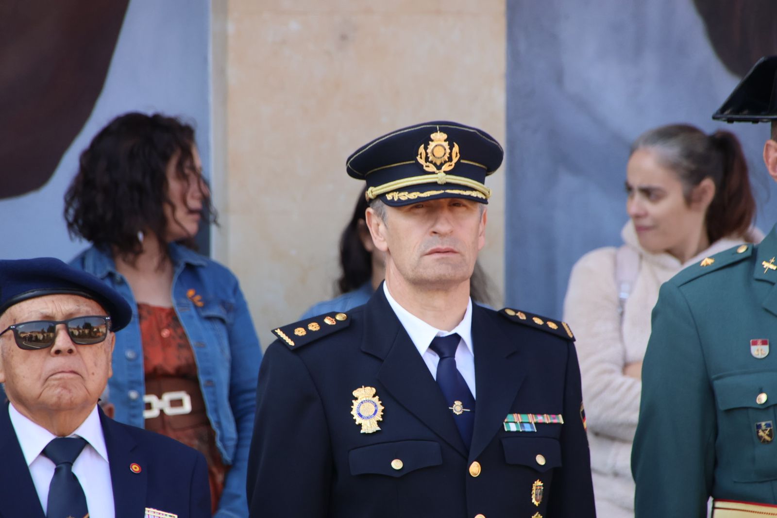 Inauguración glorieta a la Guardia Civil en Villares de la Reina