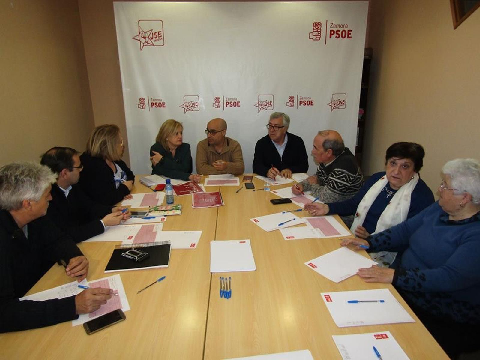 PSOE Zamora. Mar Rominguera, José Fernández y Marian Martínez en reunión sede PSOE Zamora