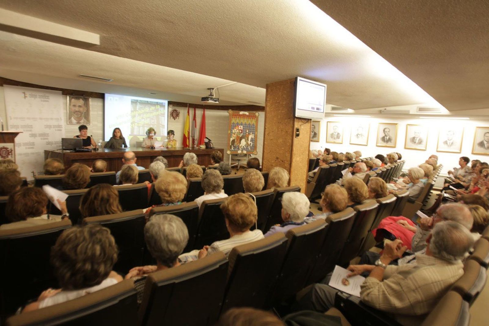 Conferencia de Ana Carabias