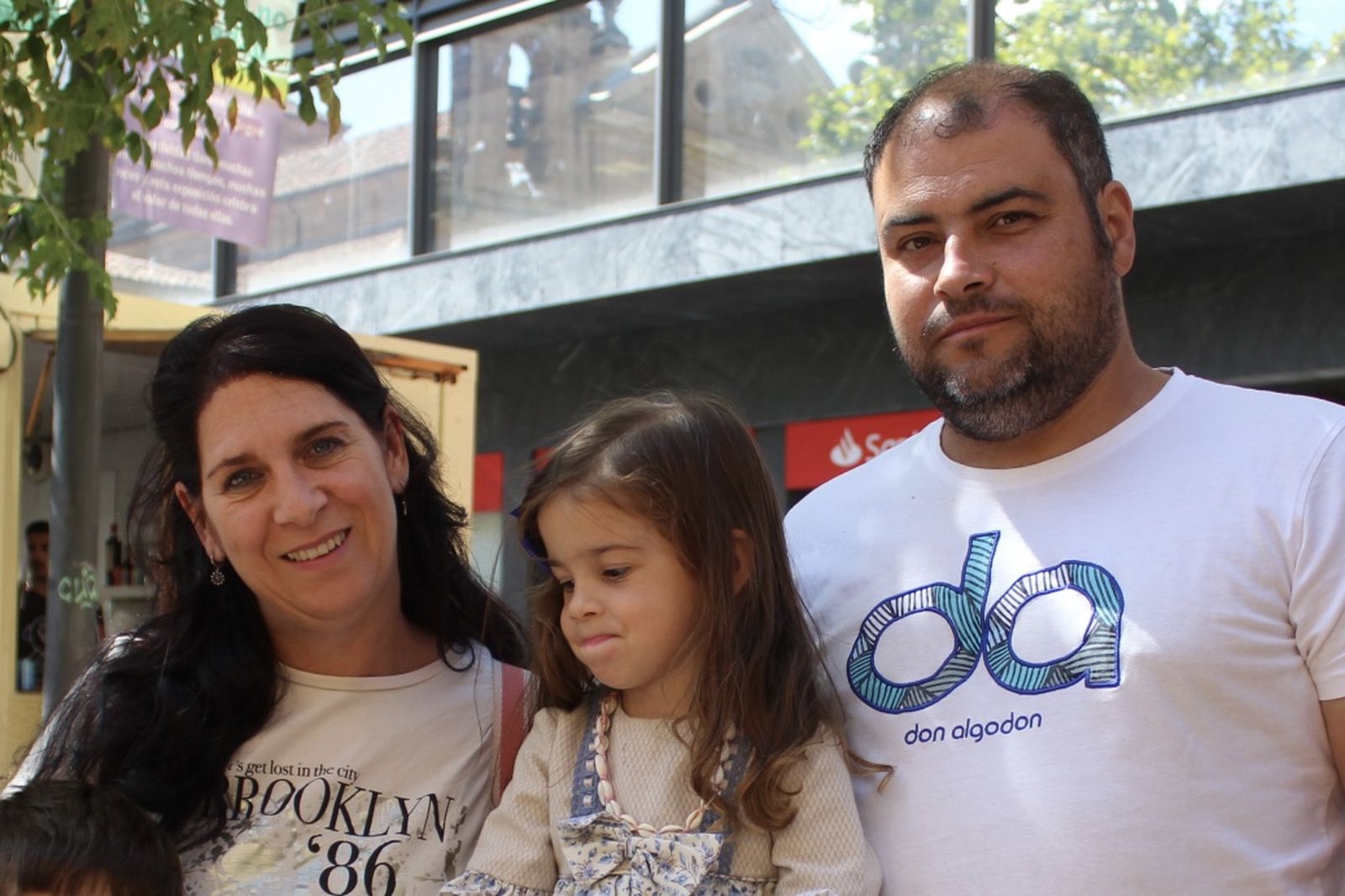 Ambiente en la Feria de Día en el mediodía de este