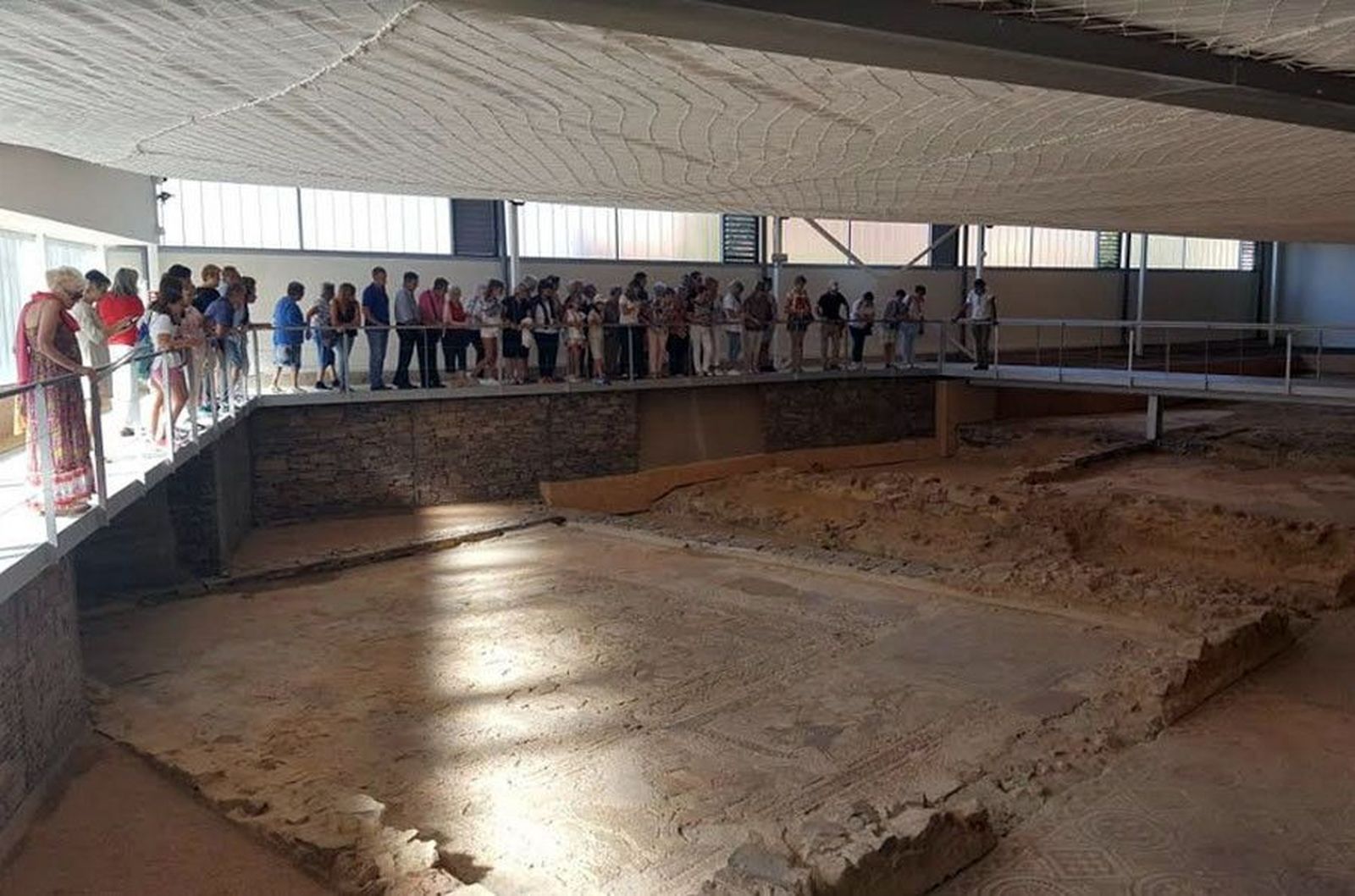 Orpheus visita calzada romana