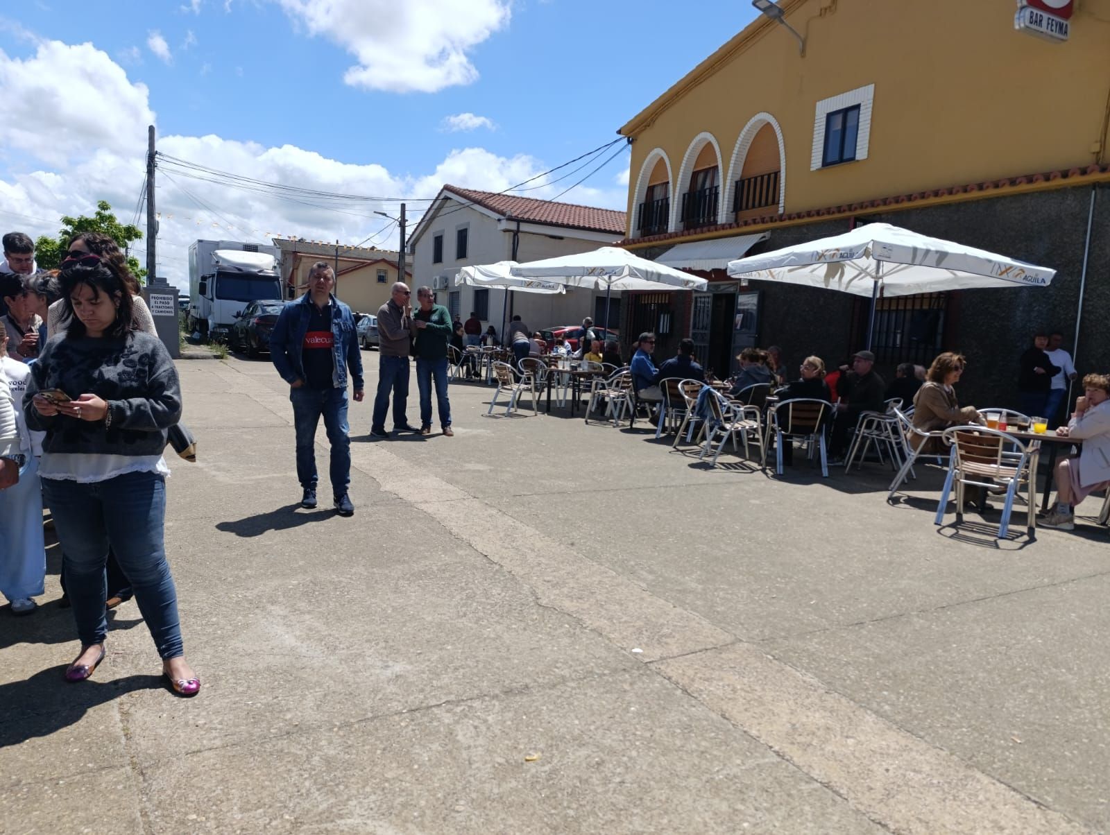 Cabrillas pone el broche a sus fiestas con una gran comida popular