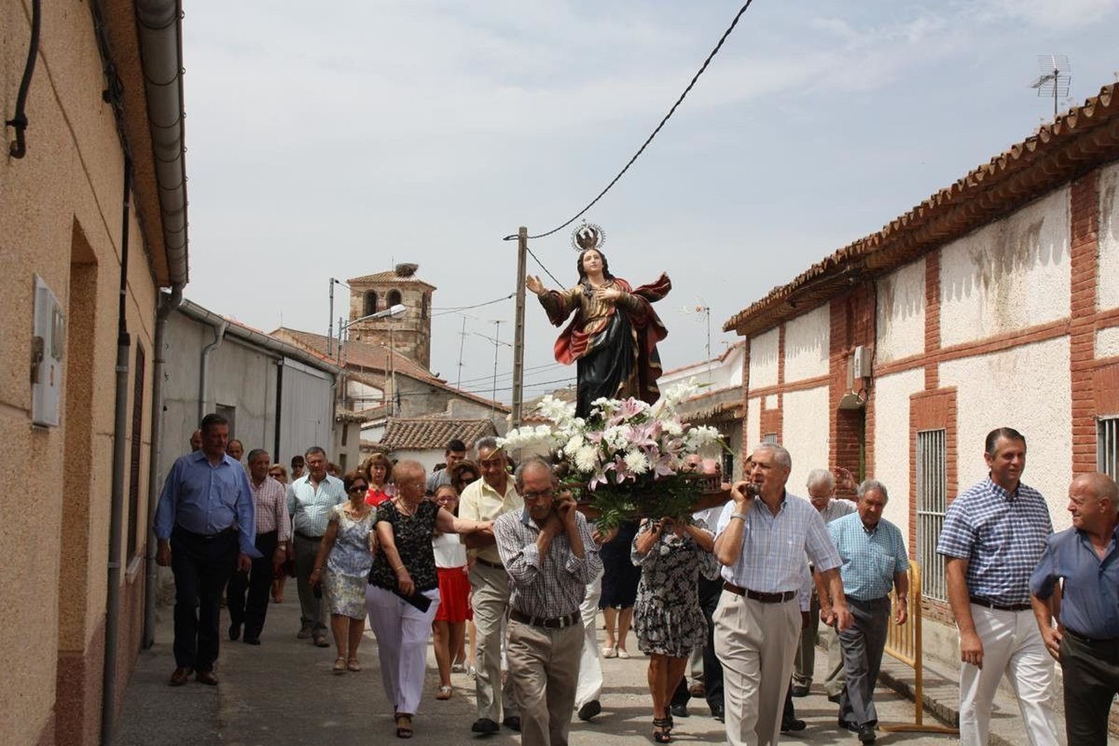 Peñarandilla rinde honores a la Asunción