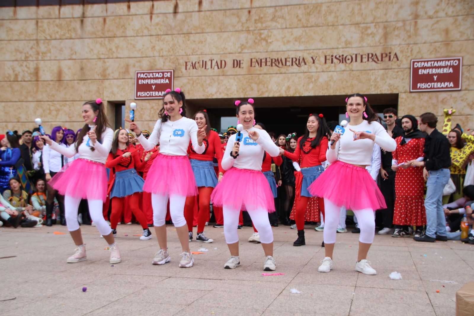 Charanga fiestas Enfermería y Fisioterapia USAL